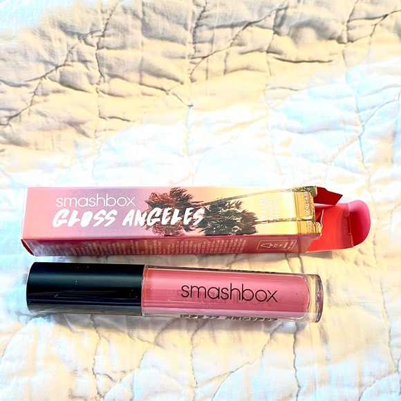 NIB- tube never opened! smashbox Gloss Angeles